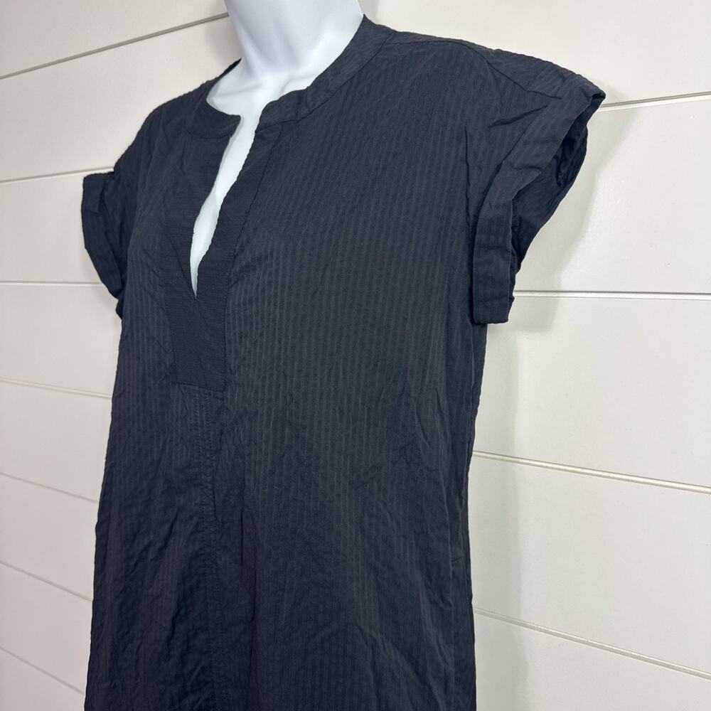 Vineyard Vines Performance Harbor Seersucker Dress V-Neck Black sz XS - Picture 3 of 6